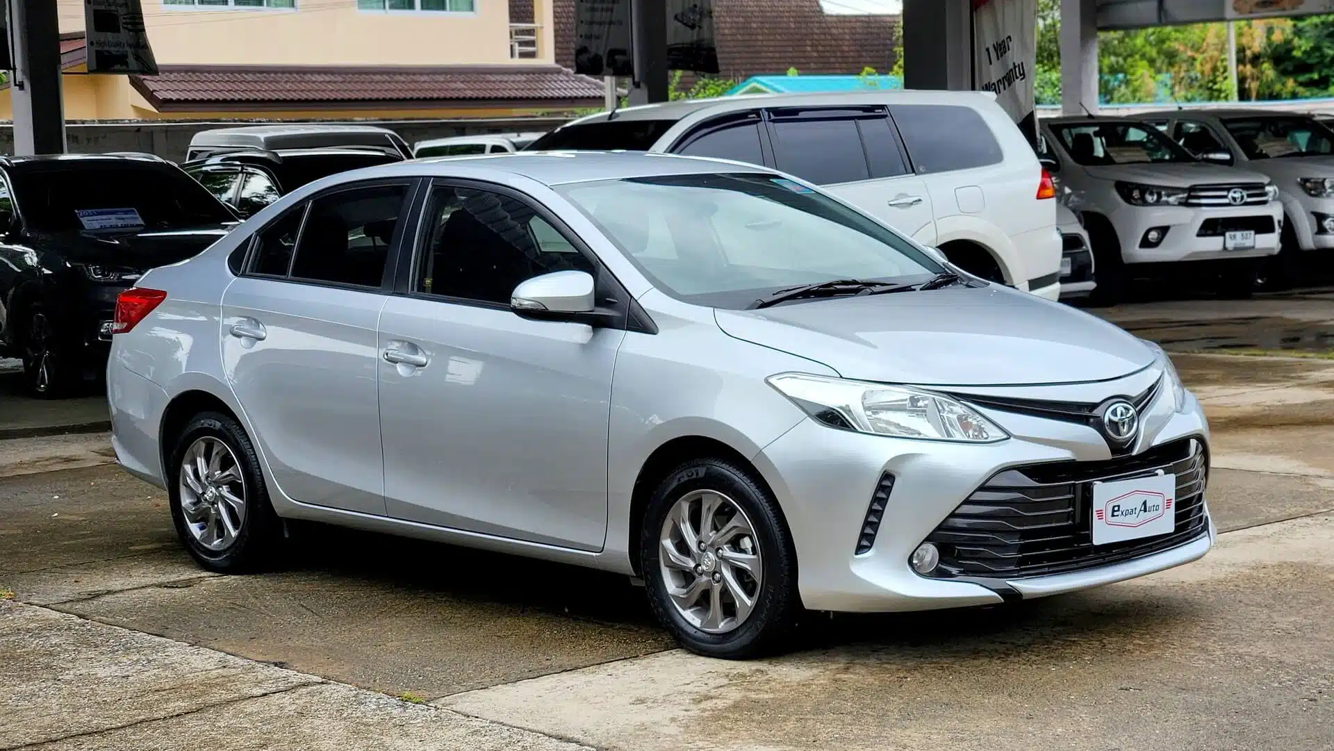 The Versatility of the 4-Seater Car for Daily Tours