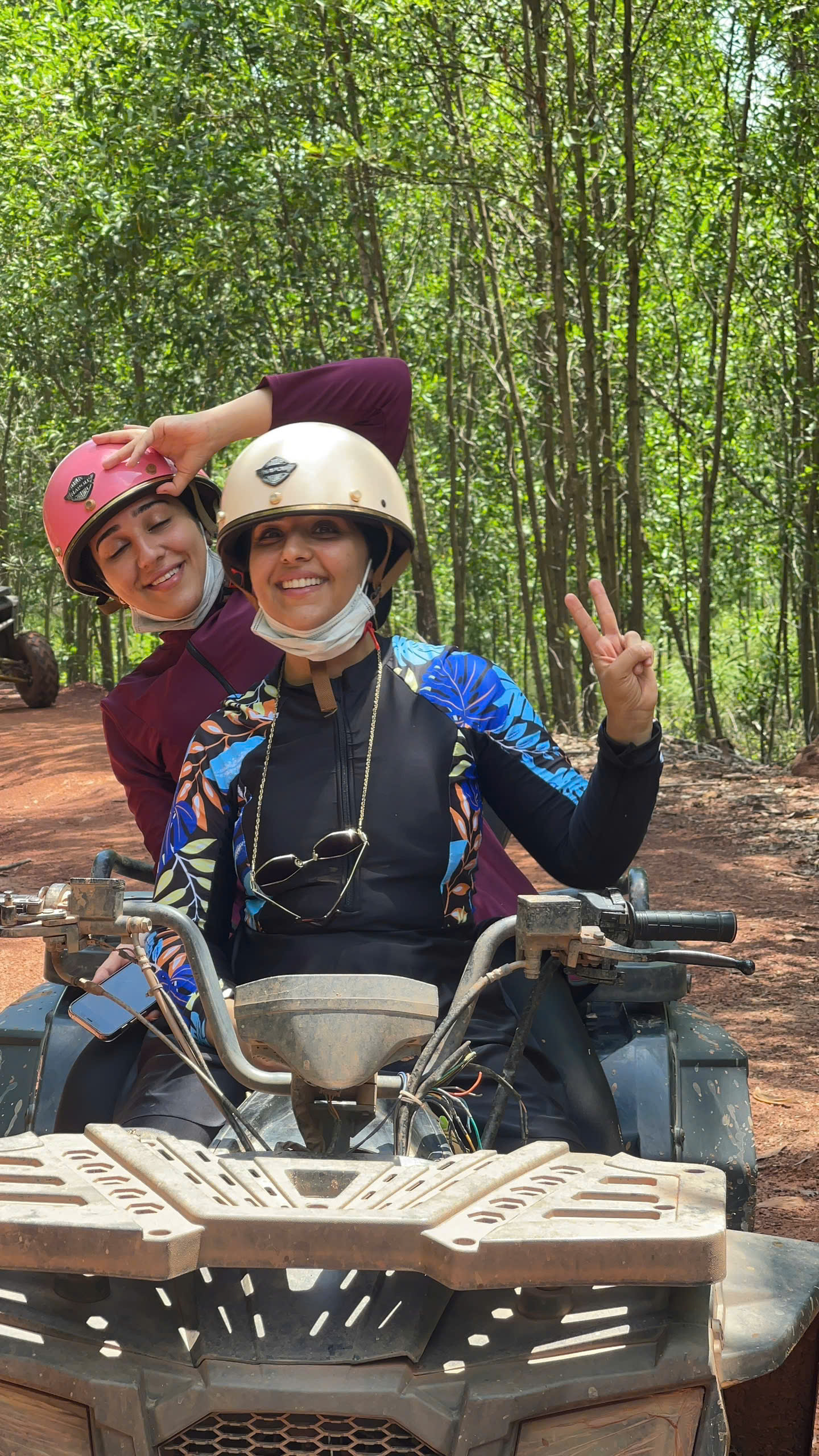 The Role of Daily Tours and Car Transfers in Enhancing Your Package